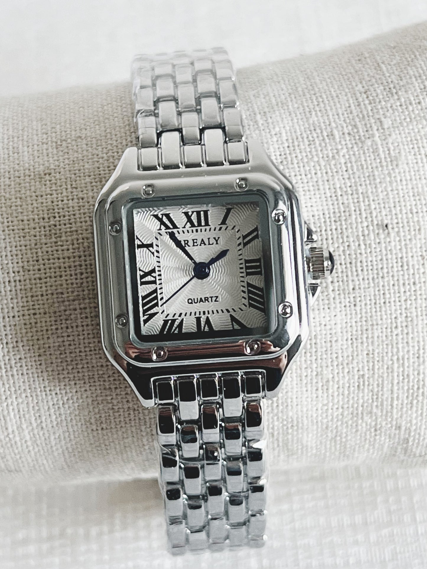 Montre Sahika