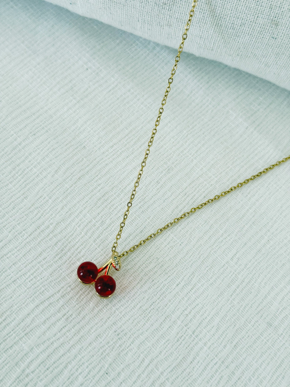 Collier Cerise 2