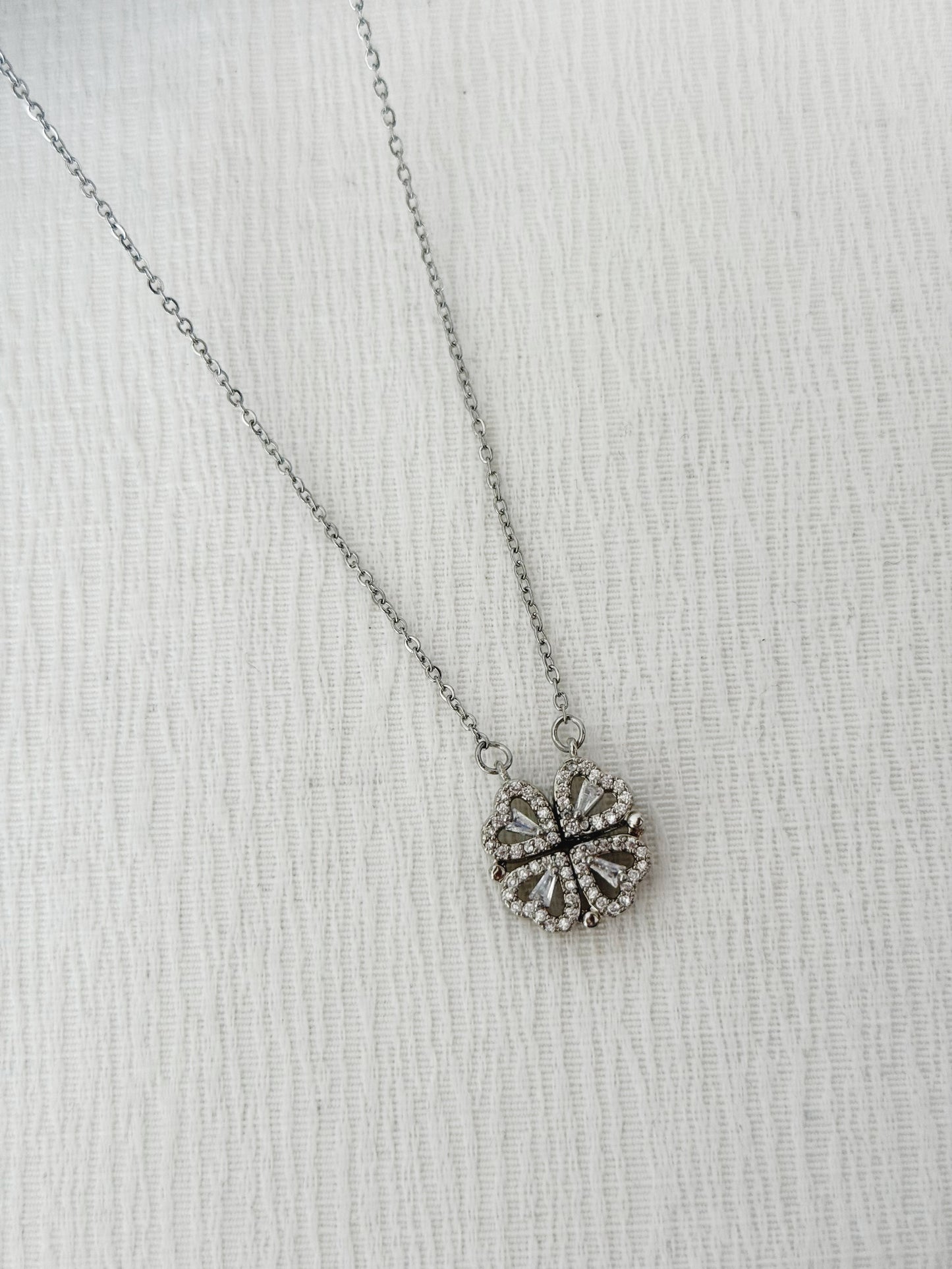 Collier Inaya