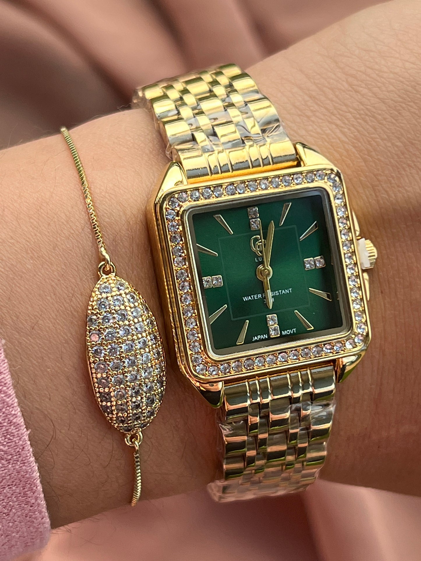 Montre Thelma