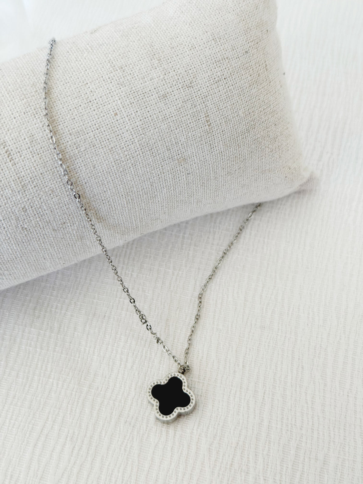 Collier Ingrid