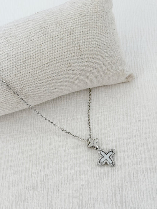 Collier Adina