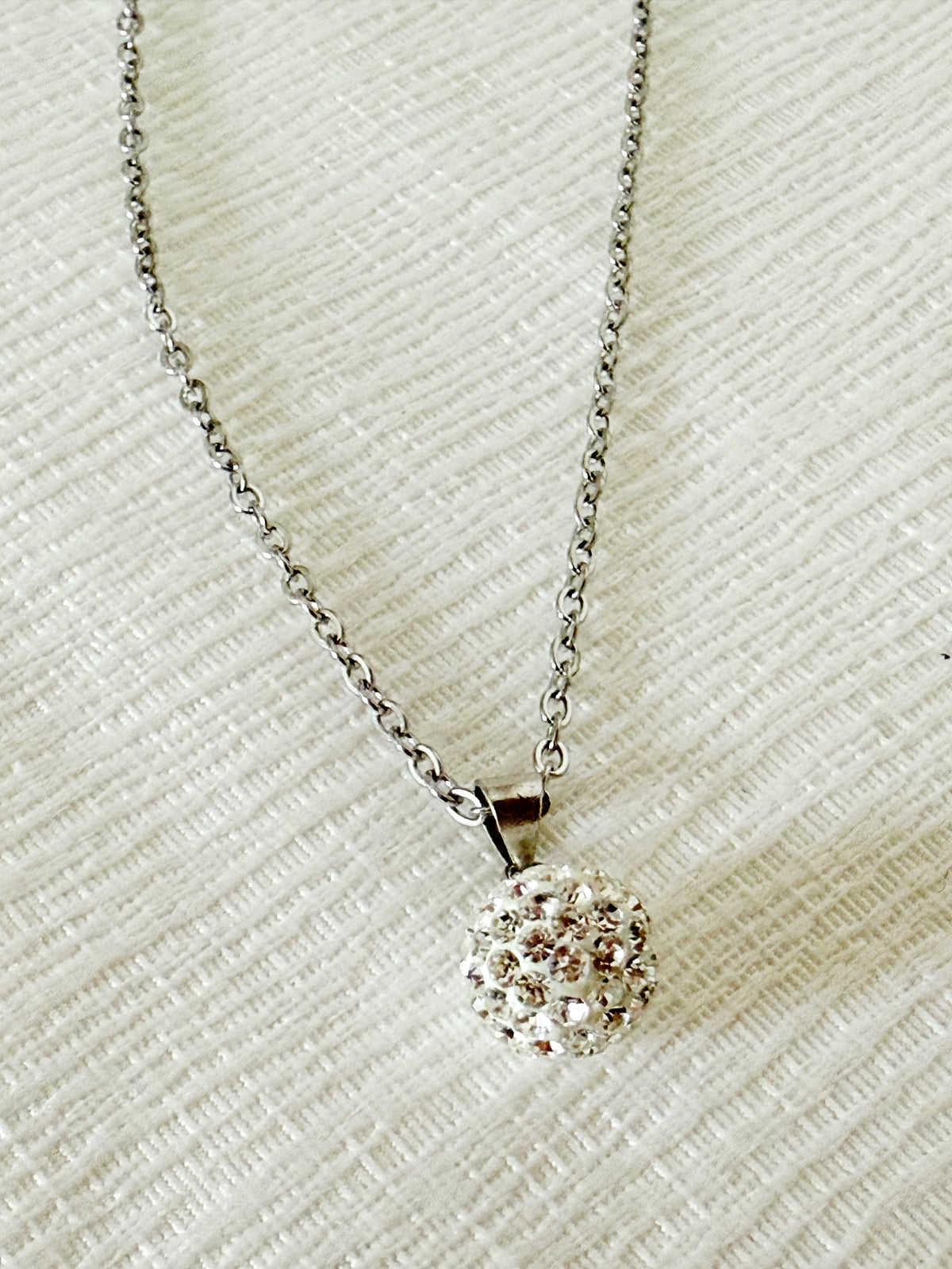 Collier Aria