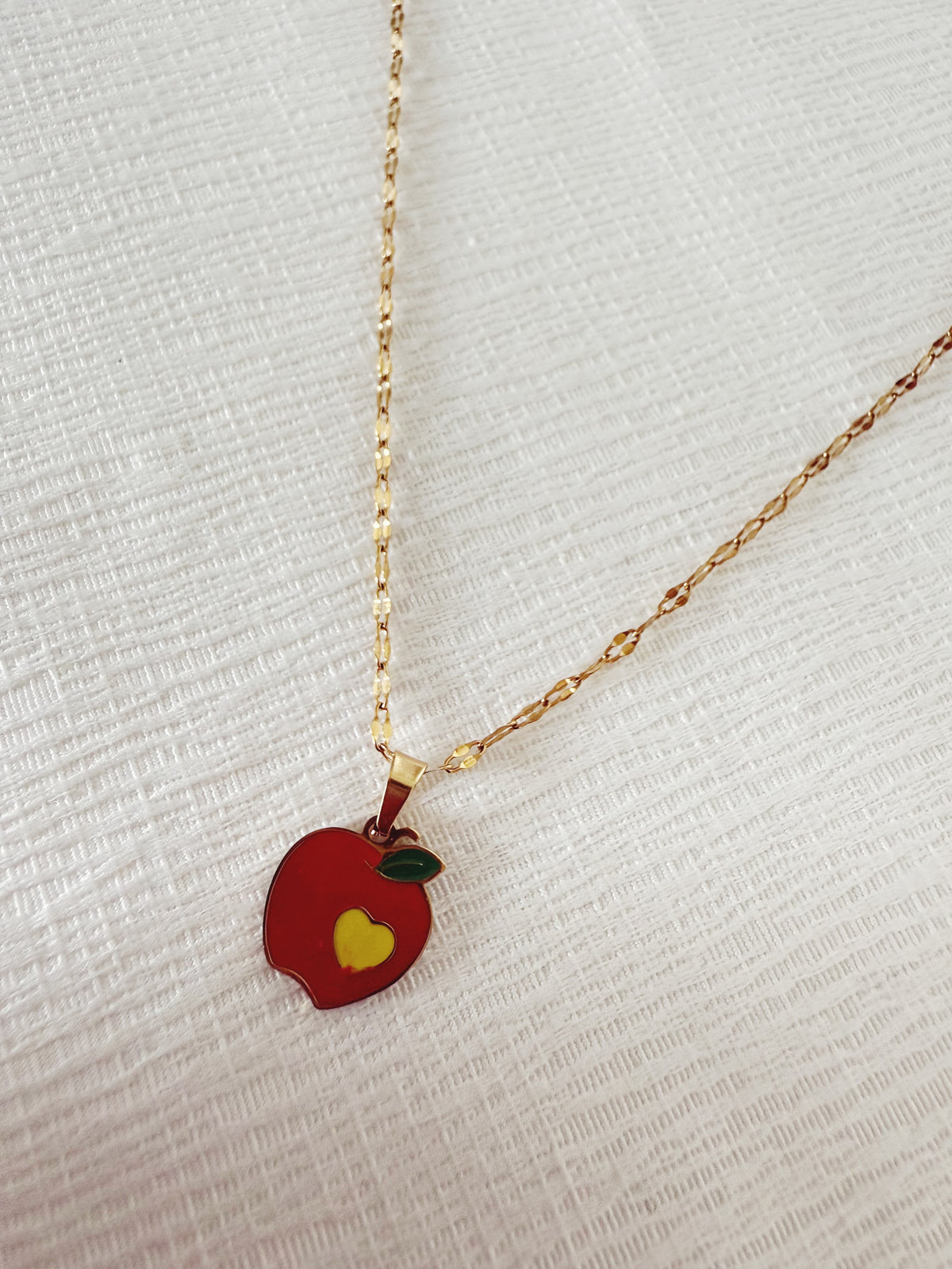 Collier Pomme