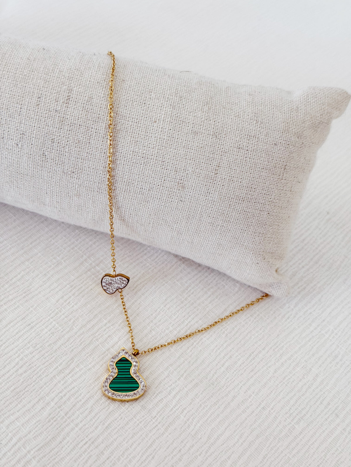 Collier Liyana
